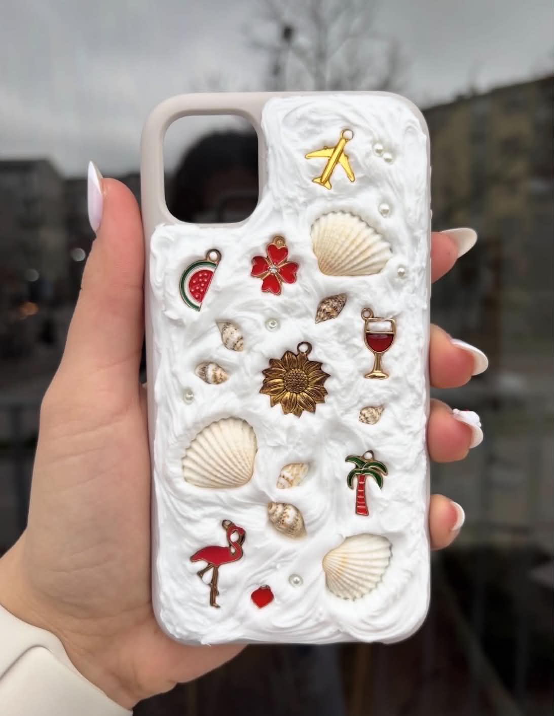 Collection Coral Shell Case